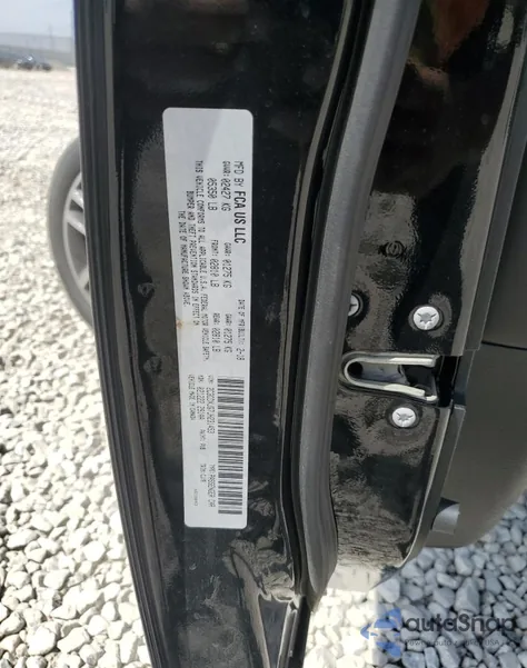 2018 Dodge Charger Gt z USA, uszkodzony, nr VIN 2C3CDXJG7JH231453